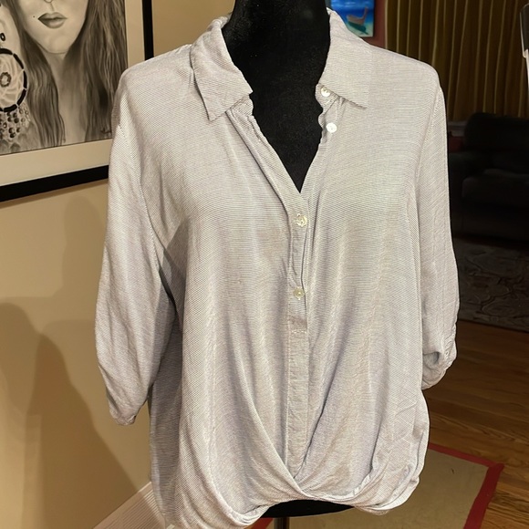 Just Living relaxed slouchy blouse (Lg) - Picture 4 of 5